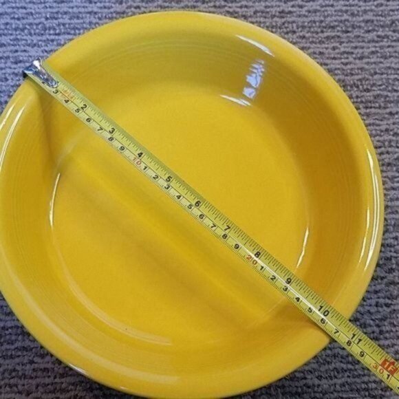 Fiestaware Fiesta Extra Large CERAMIC Bowl Dish Daffodil Yellow 64 oz CONTAINER - Picture 3 of 9